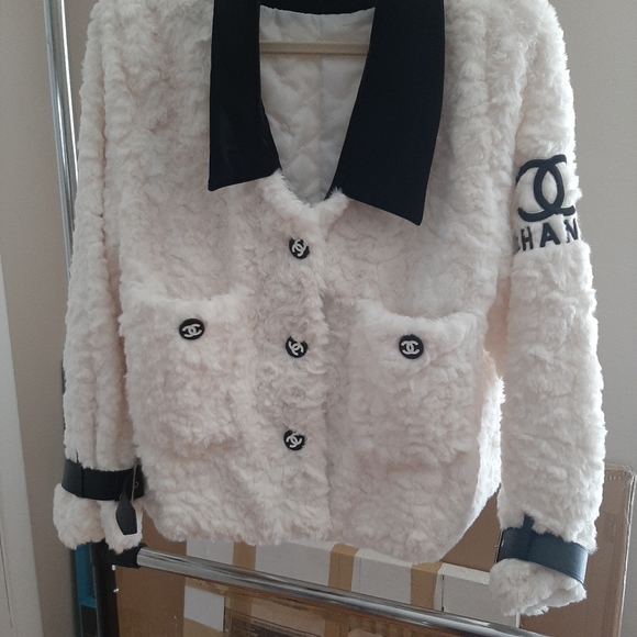 Jackets & Blazers - Chanel Jacket